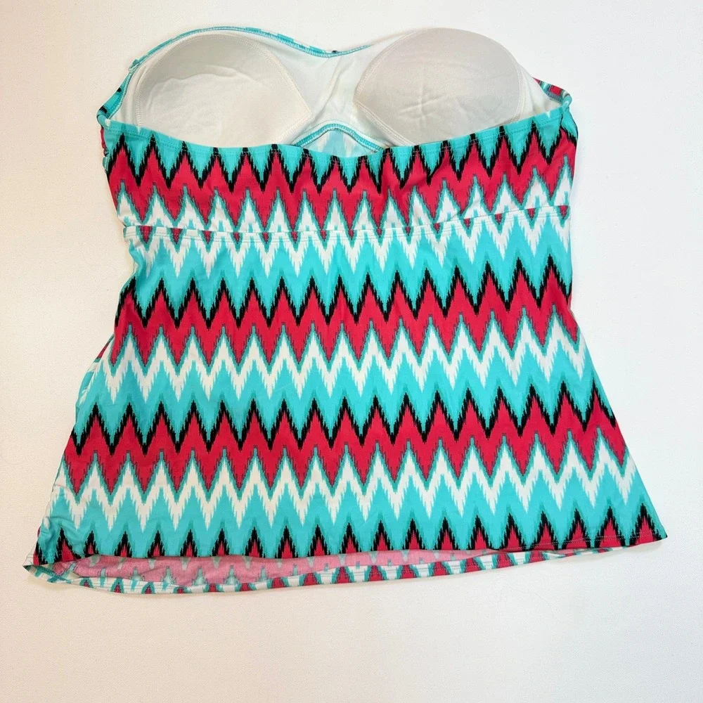 MERONA Blue Pink Chevron Zig Zag‎ Twist Front Tankini Swim Top XL